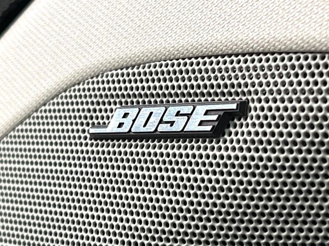 �yBOSE�T�E���h�V�X�e���t�������i�r�z�[���̃i�r�@�\�͂������A���x�ȃ`���[�j���O�\�͂����ڂ���Ă���A�������ȉ��y�����y���݂��������܂���