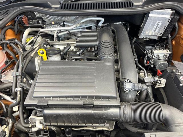 �����X�ł́A�e���[�J�[�̐�p�f�f�e�X�^�[�𓱓��B���Ǝ��i�����e�N�j�J���X�^�b�t���풓���Ă���܂��̂ŁA������̍ۂɂ����S���Ă����p���������܂��B