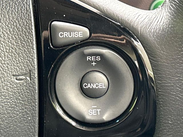 �y�N���[�Y�R���g���[���z�������H�����N���N���s�B�A�N�Z���𗣂��Ă���葬�x�ő��s���ł��A�������^�]���̕��S���y��!�����E�������ȒP�ȃX�C�b�`����Œ����ł��܂��B