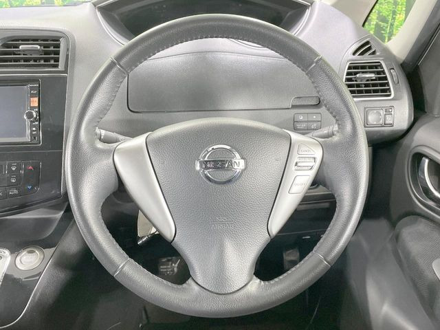 �y�����v�����X�e�A�����O�z�㎿�Ȋv���g�p���邱�ƂŁA��ɂ����������݂ƂĂ��^�]���₷���n���h���ł���