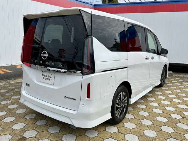 セレナ1.4 e-POWER ハイウェイスターV