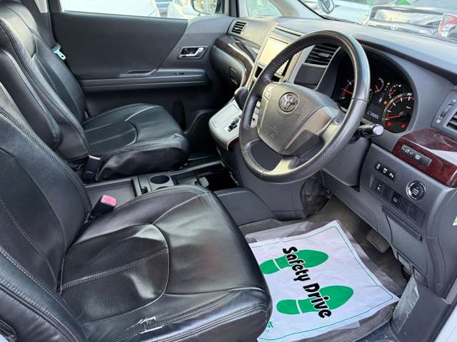 �V�[�g�͐G��S�n�A����S�n�Ƃ��ɏ㎿�Ȏd�オ��B�����ւ̒������h���C�u�ł����ɂ����A���K�ȃh���C�u���y���߂܂��B