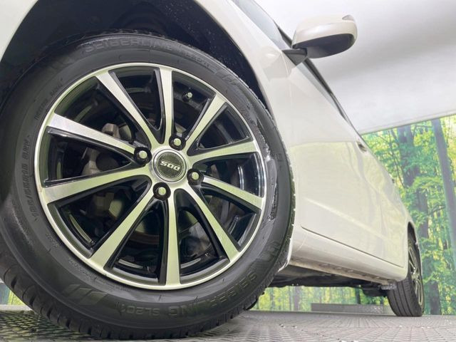 �y�A���~�z�C�[���z�O�ςɃ}�b�`�����A���~�z�C�[���𑕒����Ă���܂��B�e��A���~�z�C�[����A�X�^�b�h���X�^�C�����戵�����Ă���܂��B���񂲑��k����������