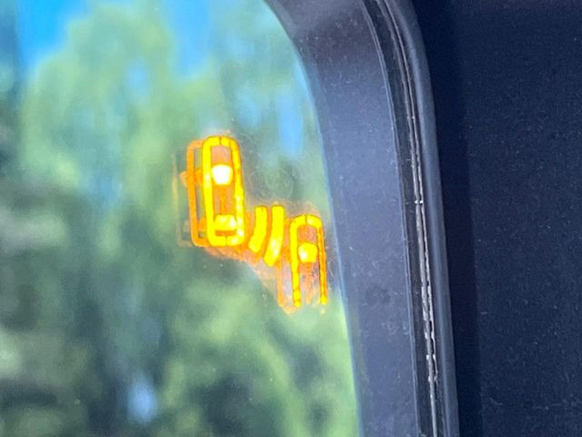 �y�u���C���h�X�|�b�g���j�^�[�z���s���A�h�A�~���[�̎��p�ɂȂ�₷���ӏ��Ɍ㑱�Ԃ��ڋ߂���ƃT�C�h�~���[�̃����Y�Ɍx����\��!�h���C�o�[�ɒ��ӊ��N�����Ă���܂��B