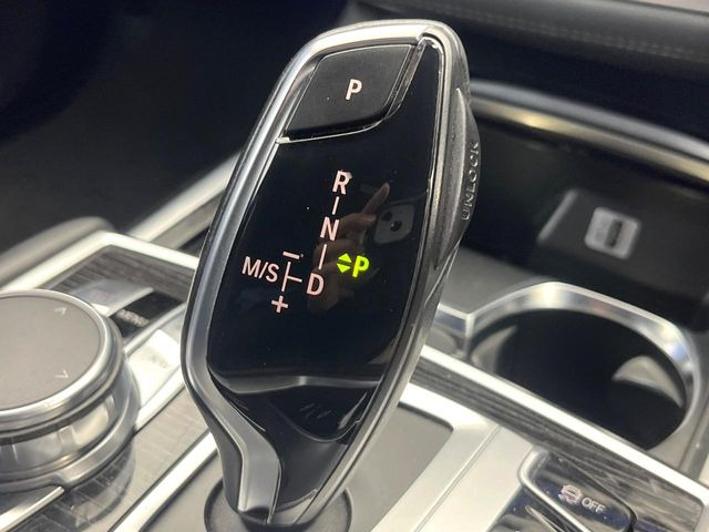 ��MT���[�h�t��AT:�ʏ�͎����ł����Ȃ���ϑ�(�M�A�`�F���W)���h���C�o�[�̑���ɂ���ĈӐ}�I�ɕς�����V�X�e���ł��B����w���i�̃h���C�u�����y���݂��������܂�!