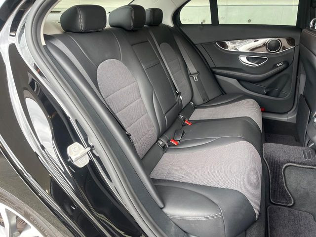 �����:��l����Ԃ��Ă��������������Ȃ��قǁA�������L�X���Ă���܂��B