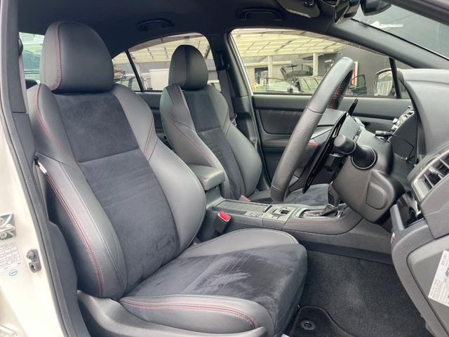 �y�n�[�t���U�[�V�[�g�z�������ƍ���S�n�𗼗������l�C�̃V�[�g���w�ʁE���ʂ̓X�G�[�h���ƂȂ��Ă���A���G��⊊��ɂ����ɗD��Ă��܂��B�C���╞���ɍ��E���ꂸ���K�ɂ���肢�������܂��B