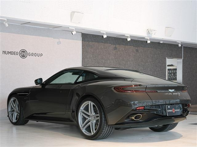 ボディーカラー:カンバーランドグレイ(有償カラー)