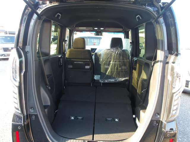 �u�W���ԗ��̐F�Ⴂ�v��u�W����ɖ����ԁv�����T�����܂���