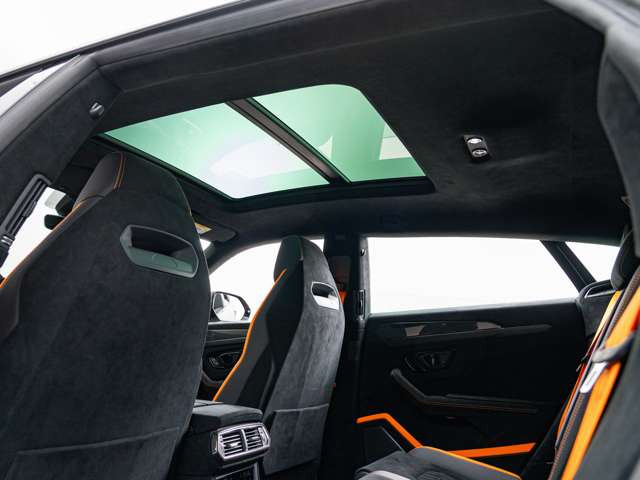 �y ���Ԍ���C�x���g��t�F�A �z�A�y���^�ł̓N���X�}�X�ȂǋG�߂̃C�x���g��t�@���~�[�e�B���O�A�W����Ȃǂւ̎Q�����s���A�܂������ɉ����������ȃL�����y�[�������{���Ă��܂��B