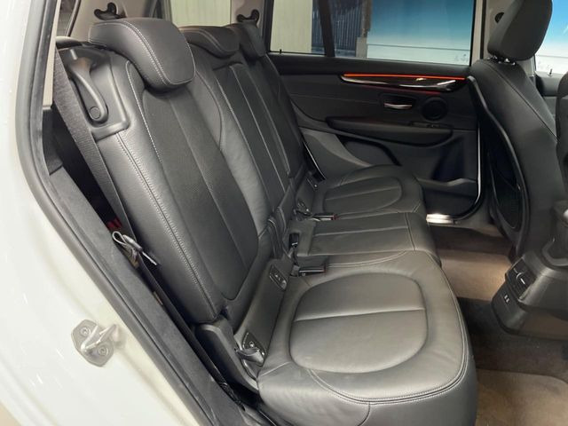 ���㕔���Ȃ��C�ɂȂ�悤�ȃL�Y�E�����ւ��蓙�A�傫�ȃ_���[�W�͂Ȃ��A�ǍD�ȏ�Ԃł��B