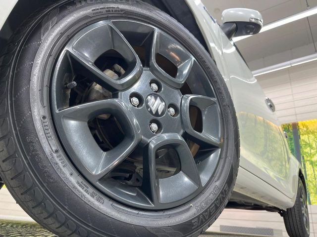 �y���������C���`�A���~�z�C�[���z�O�ςɃ}�b�`���������A���~�z�C�[���𑕒����Ă���܂��B�e��ЊO�A���~�z�C�[����A�X�^�b�h���X�^�C�����戵�����Ă���܂��B���񂲑��k����������