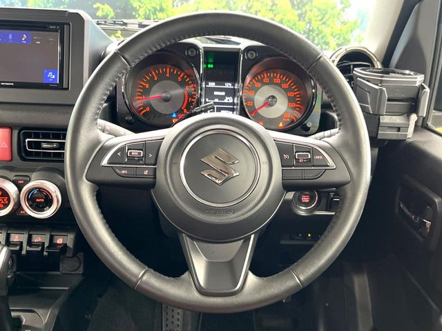 �y�����v�����X�e�A�����O�z�㎿�Ȋv���g�p���邱�ƂŁA��ɂ����������݂ƂĂ��^�]���₷���n���h���ł���