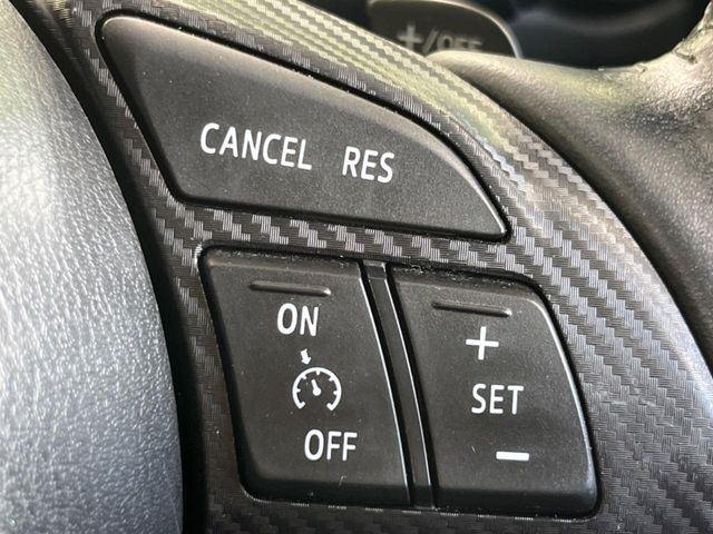 �y�N���[�Y�R���g���[���z�������H�����N���N���s�B�A�N�Z���𗣂��Ă���葬�x�ő��s���ł��A�������^�]���̕��S���y��!�����E�������ȒP�ȃX�C�b�`����Œ����ł��܂��B