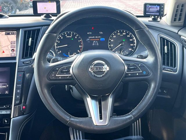 �y�����v�����X�e�A�����O�z�㎿�Ȋv���g�p���邱�ƂŁA��ɂ����������݂ƂĂ��^�]���₷���n���h���ł���