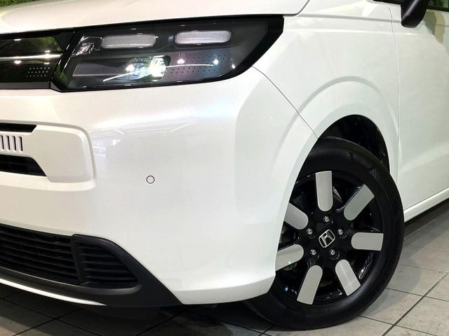 �yLED�w�b�h���C�g�z���V����ԑ��s�����ǍD�Ȏ��E���m�ۂ����S���ĉ^�]�ł��鍂�P�xLED�w�b�h���C�g�𑕔�!�_�����x�������A����d�͂��}�����Ă��܂��B