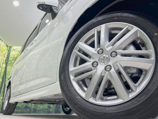 �y����15�C���`�A���~�z�C�[���z�O�ςɃ}�b�`���������A���~�z�C�[���𑕒����Ă���܂��B�e��ЊO�A���~�z�C�[����A�X�^�b�h���X�^�C�����戵�����Ă���܂��B���񂲑��k����������