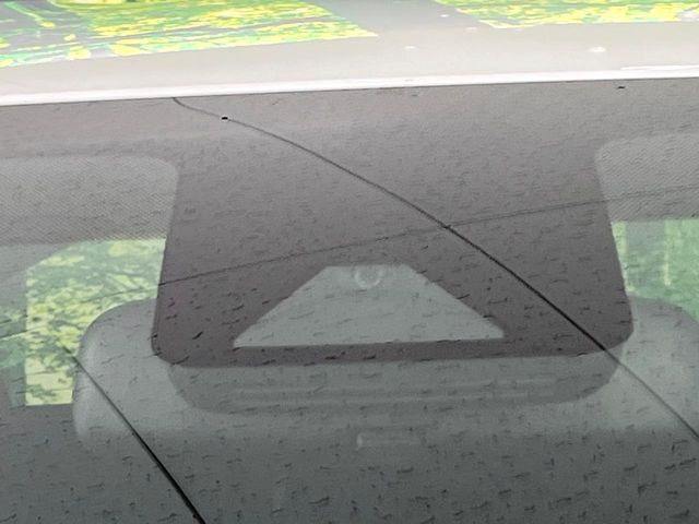 �y�g���^�Z�[�t�e�B�Z���X�z���s���ɑO���̎ԗ�����F�����A�Փ˂������Ȏ��͌x��ƃu���[�L�ŏՓˉ���Ɣ�Q�y�����A�V�X�g�B�����S�Ƀh���C�u�����y���݂��������܂��B