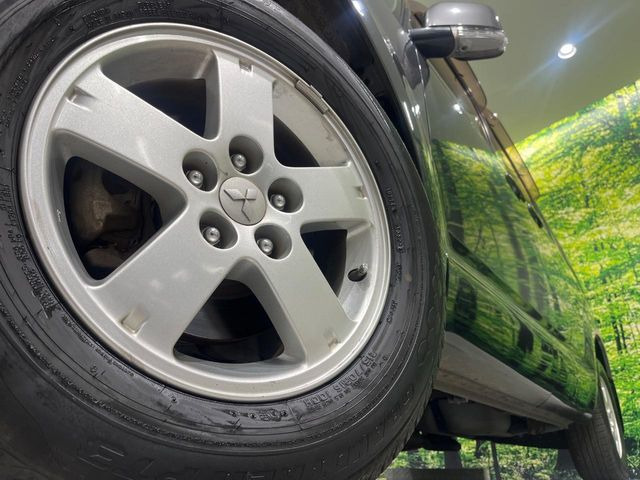 �y����16�C���`�A���~�z�C�[���z�O�ςɃ}�b�`���������A���~�z�C�[���𑕒����Ă���܂��B�e��ЊO�A���~�z�C�[����A�X�^�b�h���X�^�C�����戵�����Ă���܂��B���񂲑��k����������