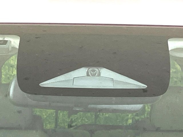 �y�z���_�Z���V���O�z���s���ɑO���̎ԗ�����F�����A�Փ˂������Ȏ��͌x��ƃu���[�L�ŏՓˉ���Ɣ�Q�y�����A�V�X�g�B�����S�Ƀh���C�u�����y���݂��������܂��B