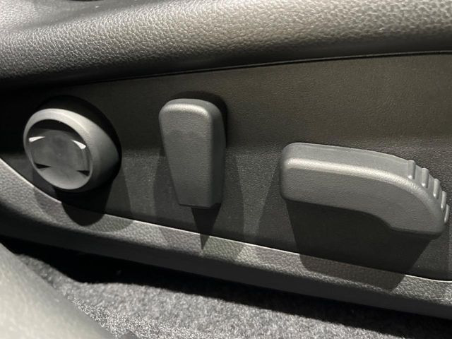 �y�p���[�V�[�g�z�X�C�b�`��ŊȒP�ɃV�[�g�̔��������\!�d��������͂�����܂���!���K�ȃV�[�g�|�W�V�����ɃZ�b�g���āA���K�ȃh���C�u�����y���݂��������B