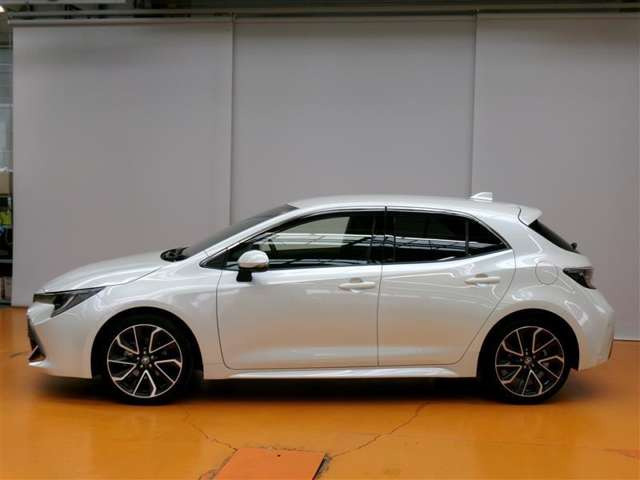 カローラスポーツ1.2 GZ