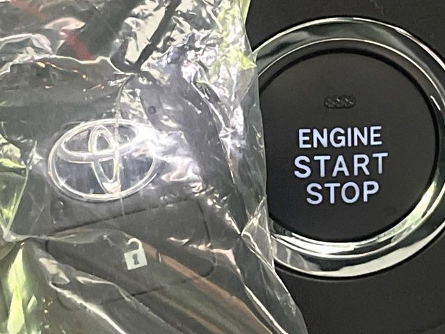 �y�X�}�[�g�L�[�z�J�o����|�P�b�g�ɓ��ꂽ�܂܂ł��h�A�̎{���E�������\�ȃX�}�[�g�L�[�𑕔��B�G���W���̃I���E�I�t�����J�M�����o���K�v����������Ƃ��Ă��֗��ł���