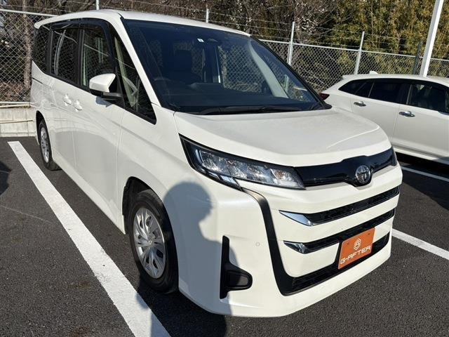 ノア(トヨタ) 2.0 X　禁煙車 純正ナビ バックカメラ 中古車画像