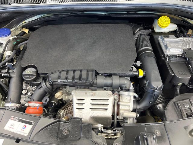 �����X�ł́A�e���[�J�[�̐�p�f�f�e�X�^�[�𓱓��B���Ǝ��i�����e�N�j�J���X�^�b�t���풓���Ă���܂��̂ŁA������̍ۂɂ����S���Ă����p���������܂��B