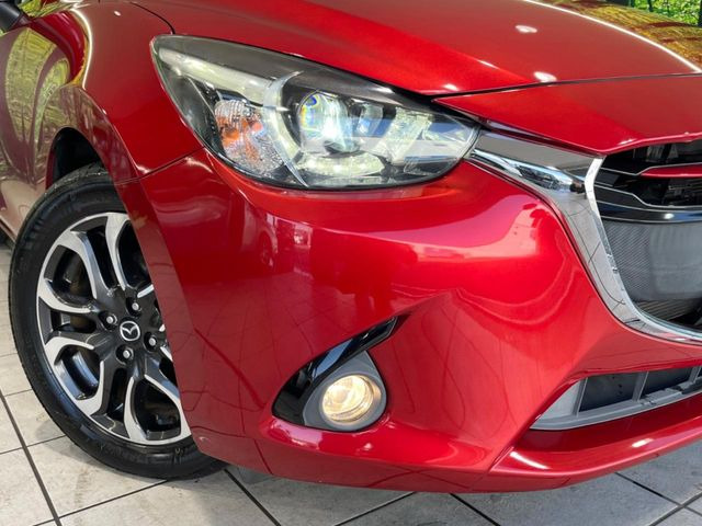 �yLED�w�b�h���C�g�z���V����ԑ��s�����ǍD�Ȏ��E���m�ۂ����S���ĉ^�]�ł��鍂�P�xLED�w�b�h���C�g�𑕔�!�_�����x�������A����d�͂��}�����Ă��܂��B