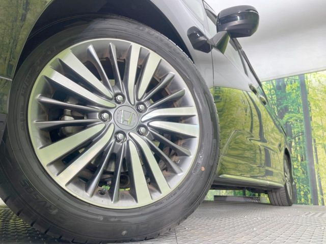 �y�����A���~�z�C�[���z�O�ςɃ}�b�`���������A���~�z�C�[���𑕒����Ă���܂��B�e��ЊO�A���~�z�C�[����A�X�^�b�h���X�^�C�����戵�����Ă���܂��B���񂲑��k����������