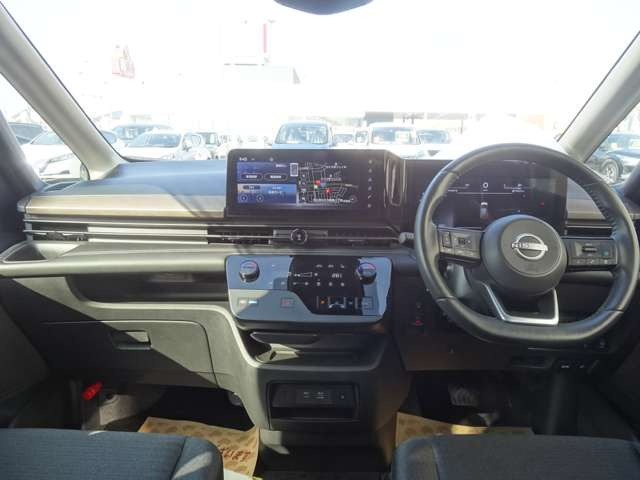 セレナ1.4 e-POWER ハイウェイスターV