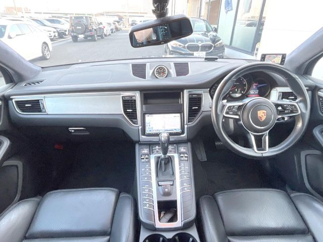 �A���ԃO���[�v���݌ɐ���2,000��!�S���̌n��X���烁�[�J�[�E�Ԏ��킸���Љ�o����̂ŁA���Ȃ��Ƀs�b�^���̂��Ԃ�������͂��ł���܂��͂��₢���킹��������