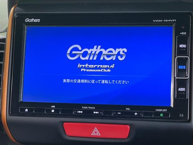 �y�����i�r�z�l�C�̏����i�r�𑕔����Ă���܂��B�i�r�̎g���₷���͂������A�I�[�f�B�I�@�\���[��!�L�����v�◷�s�͂������A�ʋ΂┃�����ȂǕ��i�̃h���C�u���y�����Ȃ�͂���