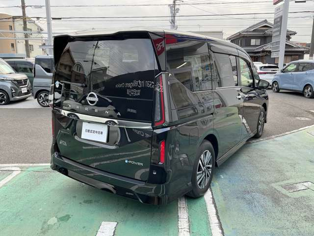 セレナ1.4 e-POWER ハイウェイスターV