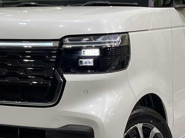 �yLED�w�b�h���C�g�z���V����ԑ��s�����ǍD�Ȏ��E���m�ۂ����S���ĉ^�]�ł��鍂�P�xLED�w�b�h���C�g�𑕔�!�_�����x�������A����d�͂��}�����Ă��܂��B