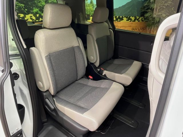 ���i���ȃI���W�i���t���A�}�b�g���I�v�V�����ɂĂ��p�ӂ��Ă���܂��B���D���ȃf�U�C����J���[�����Ԃɍ��킹�đI��ł����������Ƃ��ł��܂���