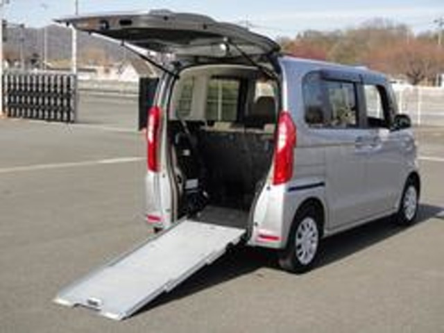 N-BOXカスタムL スロープ 4WD