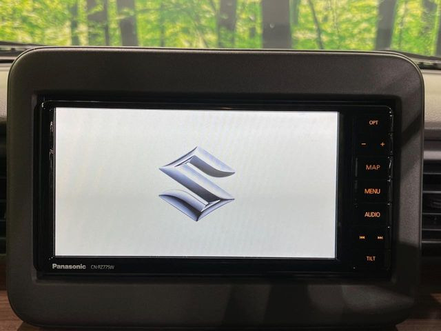 �y�����i�r�z�l�C�̏����i�r�𑕔����Ă���܂��B�i�r�̎g���₷���͂������A�I�[�f�B�I�@�\���[��!�L�����v�◷�s�͂������A�ʋ΂┃�����ȂǕ��i�̃h���C�u���y�����Ȃ�͂���