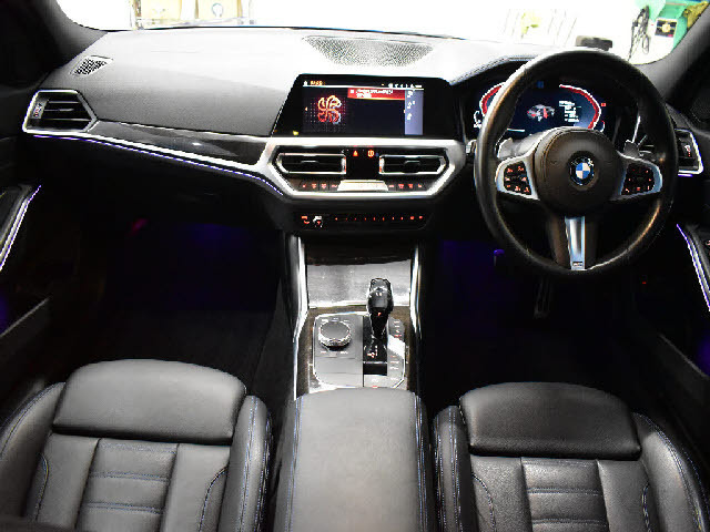 3シリーズセダン330i Mスポーツ