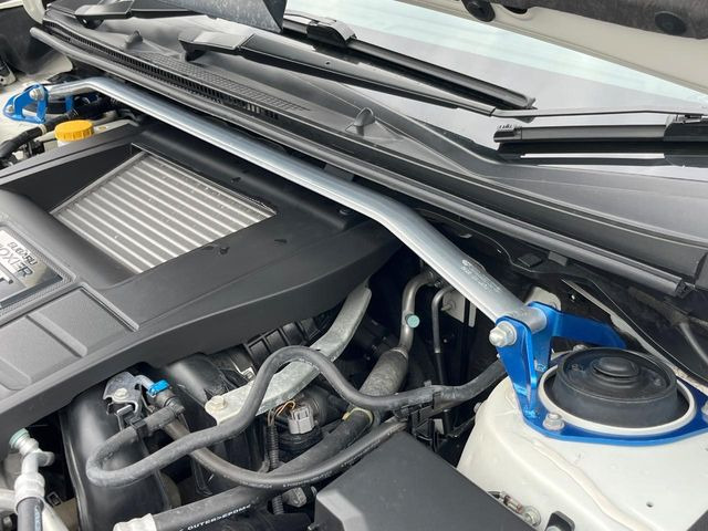 �yCUSCO�^���[�o�[�z���Ԃ̍��������߂�^���[�o�[�𑕔��B���X���[�Y�ȃR�[�i�����O���s���\�ƂȂ�A������y���߂܂��B