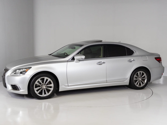 �G�A���J�X�^����A���~�J�X�^�����̃h���X�A�b�v�≺�n���肩����{���闬�s��̃{�f�B�R�[�e�B���O���{�H�\�ł�!