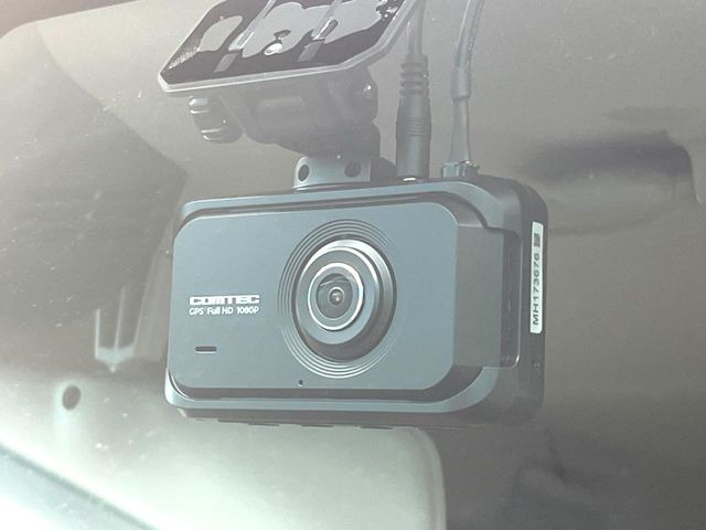 �y�h���C�u���R�[�_�[�z�h���C�u���R�[�_�[����!���s���͂������A������^�]�⎖�̂ɑ��������ہA�f���ŋL�^���A����̃��X�N�ɔ����܂��B���L�^�pSD�J�[�h�͂��q�l�����g�ł��������������K�v������܂��B