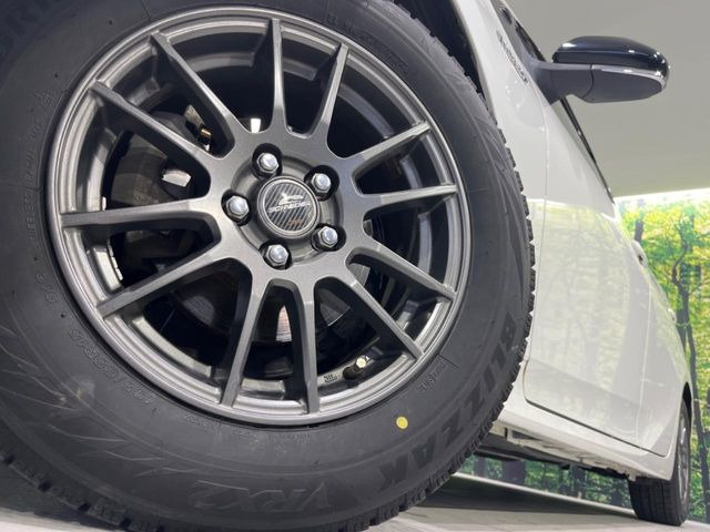 �y15�C���`�A���~�z�C�[���z�O�ςɃ}�b�`�����A���~�z�C�[���𑕒����Ă���܂��B�e��A���~�z�C�[����A�X�^�b�h���X�^�C�����戵�����Ă���܂��B���񂲑��k����������