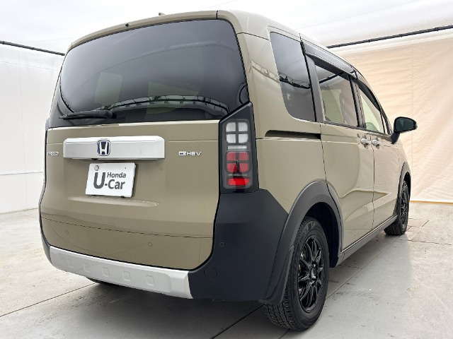 フリード1.5 e:HEV クロスター 4WD