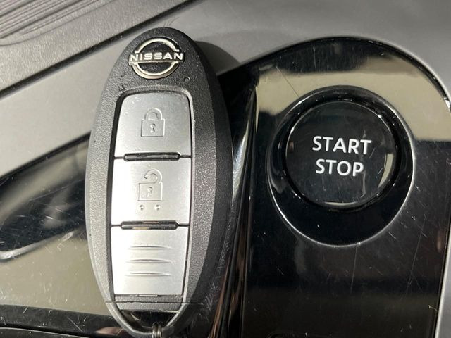 �y�C���e���W�F���g�L�[�z�J�o����|�P�b�g�ɓ��ꂽ�܂܂ł��h�A�̎{���E�������\�ȃX�}�[�g�L�[�𑕔��B�G���W���̃I���E�I�t�����J�M�����o���K�v����������Ƃ��Ă��֗��ł���