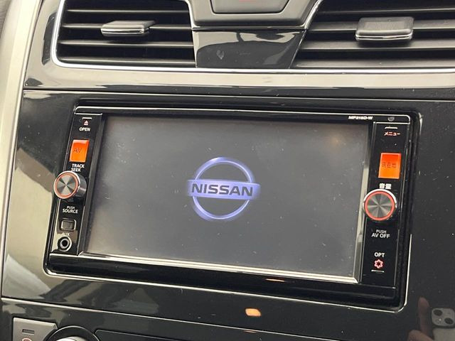 �y�����i�r�z�l�C�̏����i�r�𑕔��B�I�[�f�B�I�@�\���[�����Ă���ABluetooth�ڑ�����΂������̃X�}�z��MP3�v���C���[�̉��y���Đ��\!�����̉^�]������Ɋy�����Ȃ�܂�!!