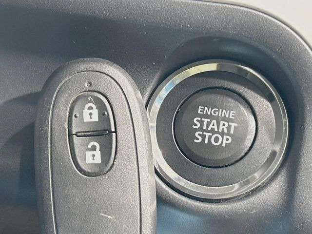 �y�L�[���X�X�^�[�g�V�X�e���z�J�o����|�P�b�g�ɓ��ꂽ�܂܂ł��h�A�̎{���E�������\�ȃX�}�[�g�L�[�𑕔��B�G���W���̃I���E�I�t�����J�M�����o���K�v����������Ƃ��Ă��֗��ł���