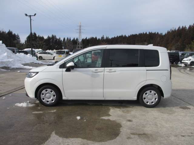 フリード1.5 e:HEV エアー