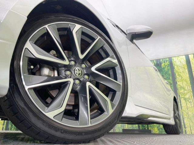 【純正アルミホイール】外観にマッチした純正アルミホイールを装着しております。各種社外アルミホイールや、スタッドレスタイヤも取扱いしております。是非ご相談ください♪